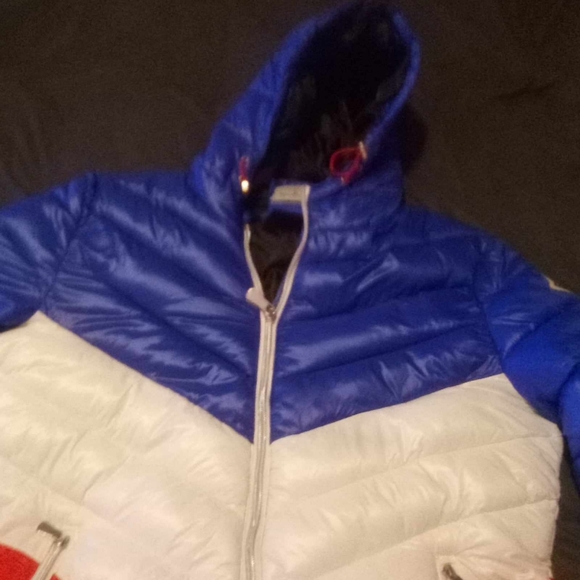 Red White and Blue Large Men's Moncler Jacket - Picture 10 of 16